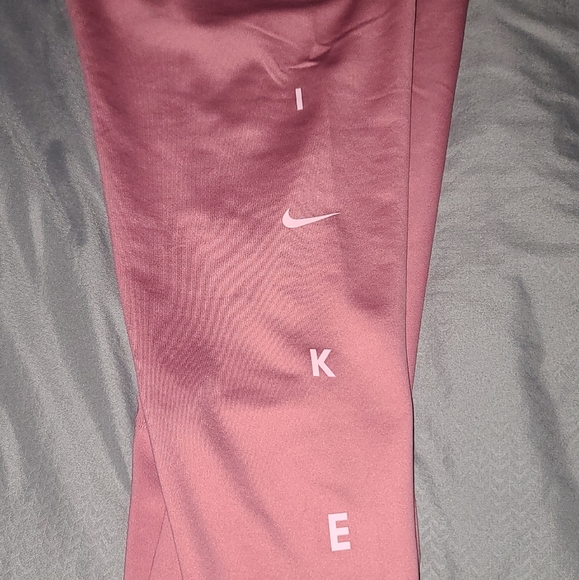 Nike Leggings - Picture 11 of 16